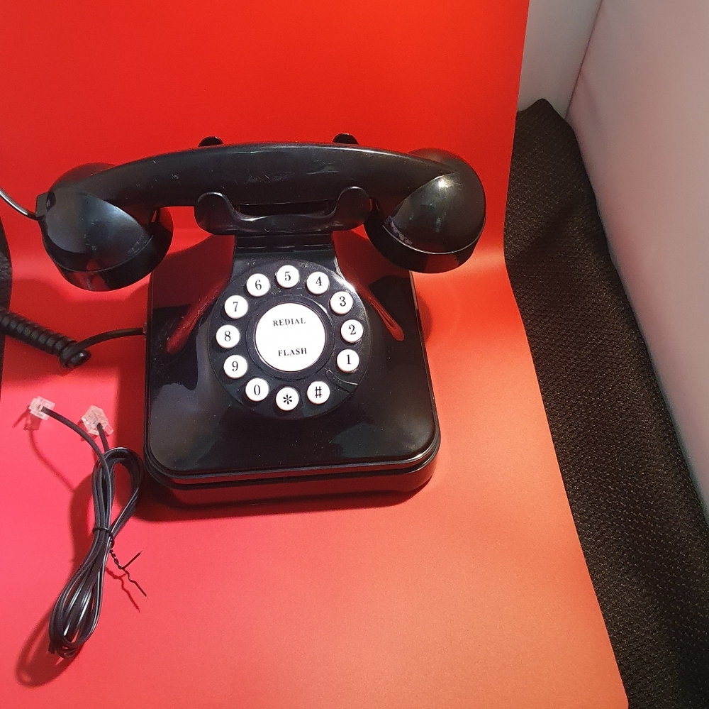 Classic Black Rotary Dial Telephone